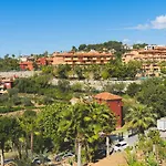 Apartment Paraiso Natural En Con Piscina Y Parking Marbella